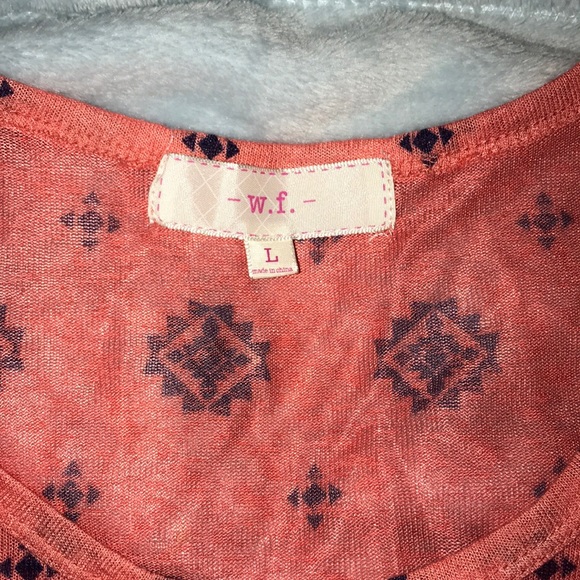 Large Short sleeve shirt - Picture 2 of 3